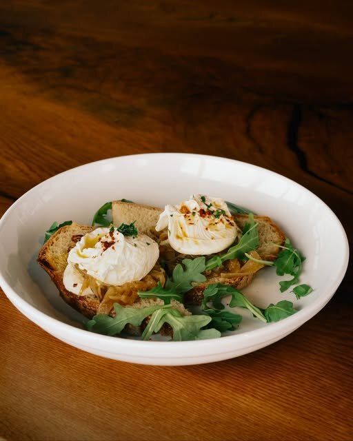bai-tee kitchen — all-day breakfast & Mediterranean plates